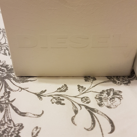 DIESEL WATCH - Picture 6 of 6